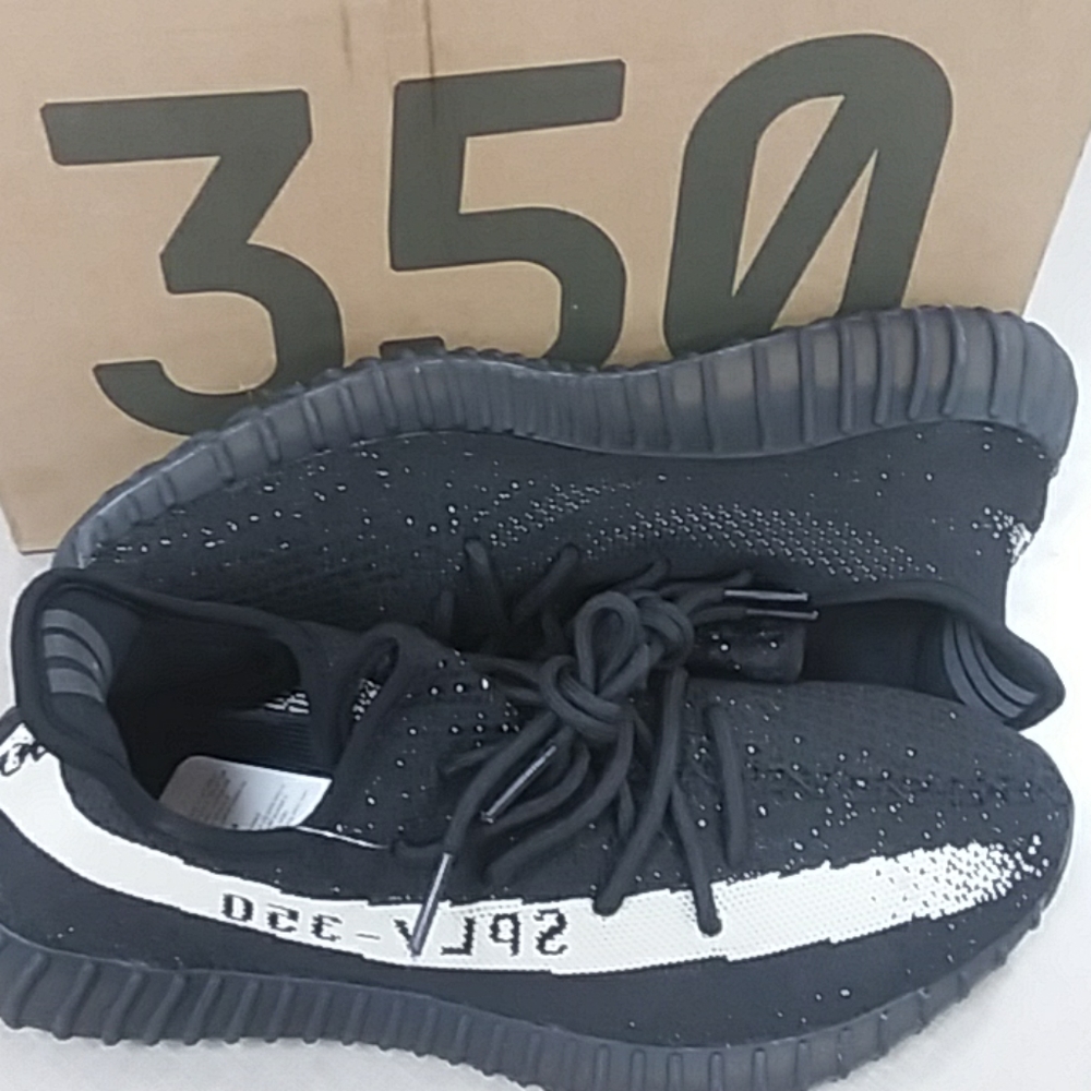 Yeezy BY1604